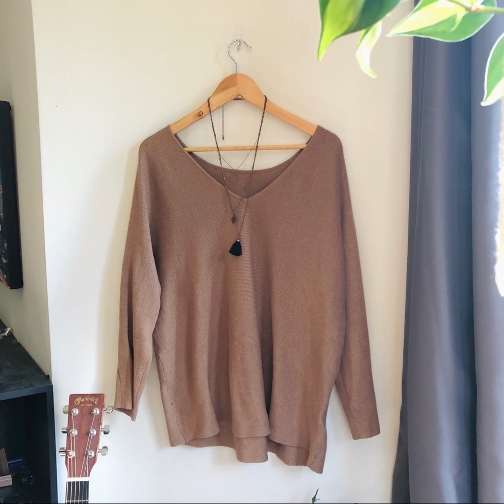 H&M beige v neck sweater